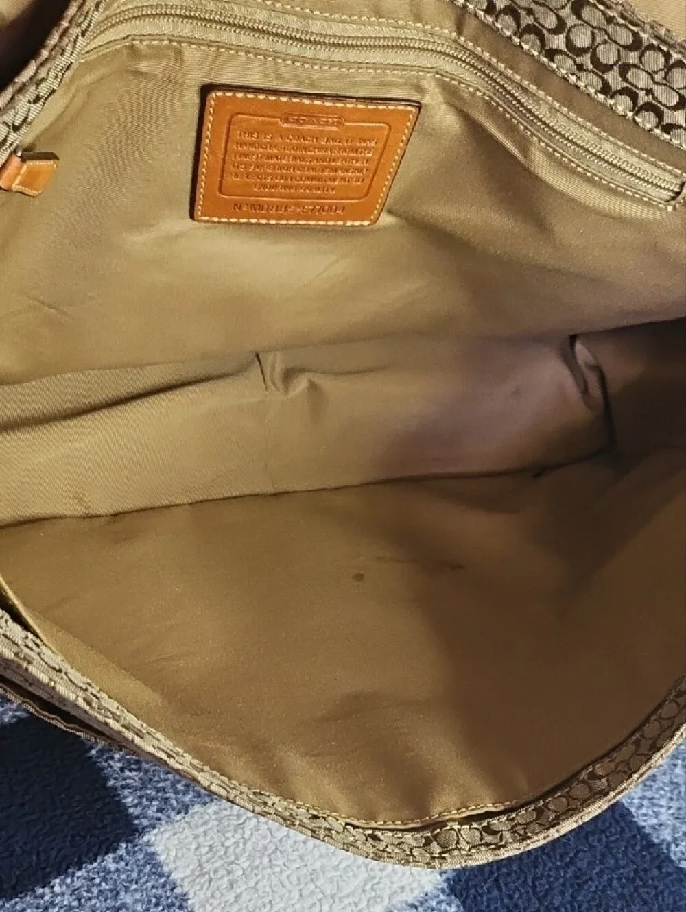 Coach Signature Canvas Messenger Bag in Brown/Tan